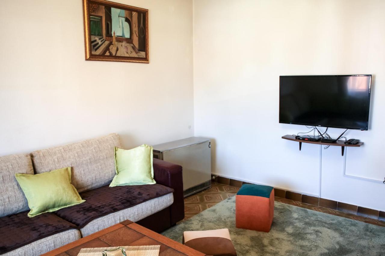 Apartment Dejan Cetinje Exteriér fotografie