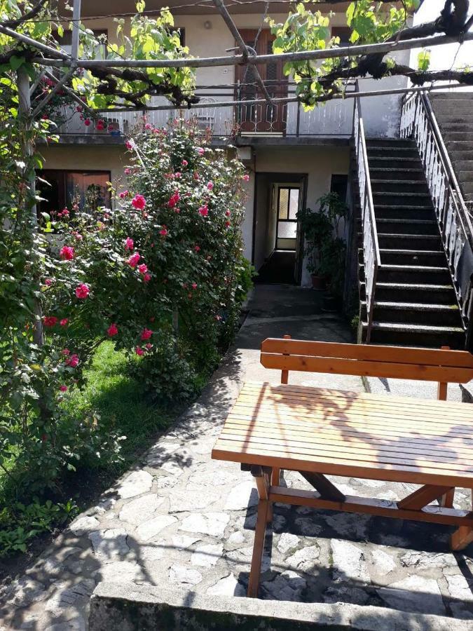 Apartment Dejan Cetinje Exteriér fotografie
